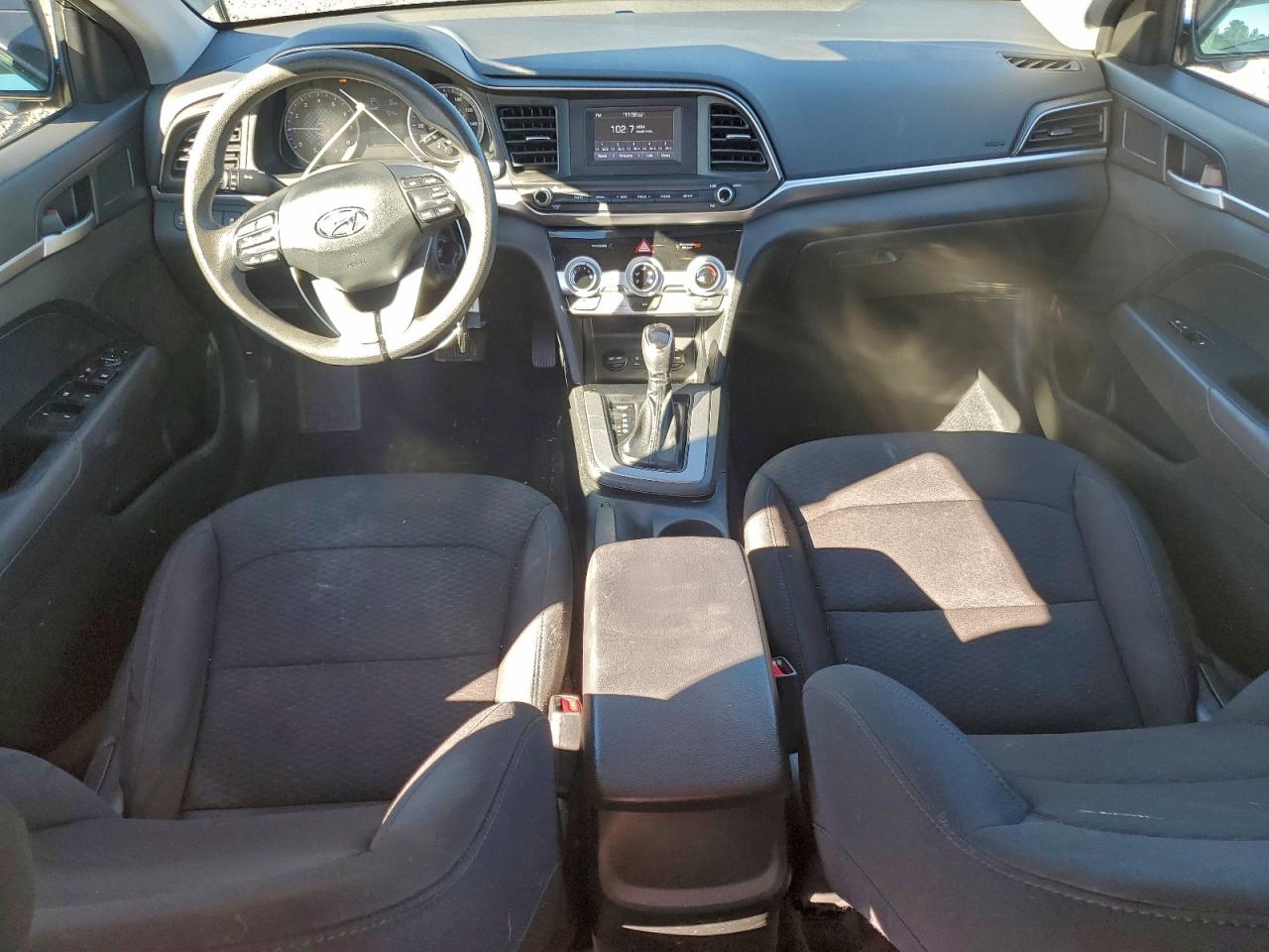 2019 HYUNDAI ELANTRA SE photo 15