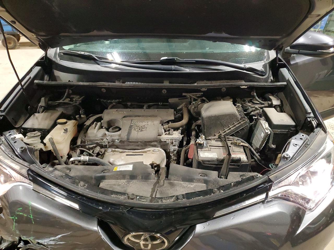 2017 TOYOTA RAV4 XLE photo 12