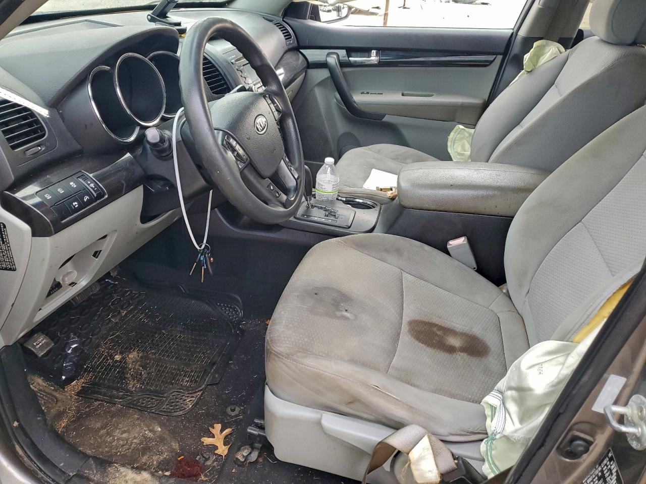 2011 KIA SORENTO BASE photo 19