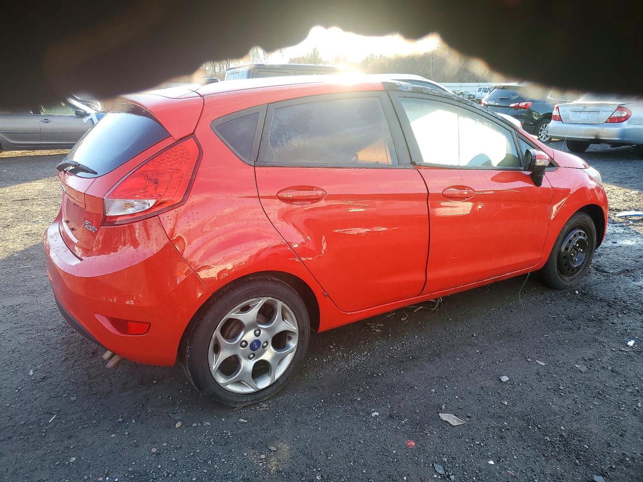 2012 FORD FIESTA SES photo 3