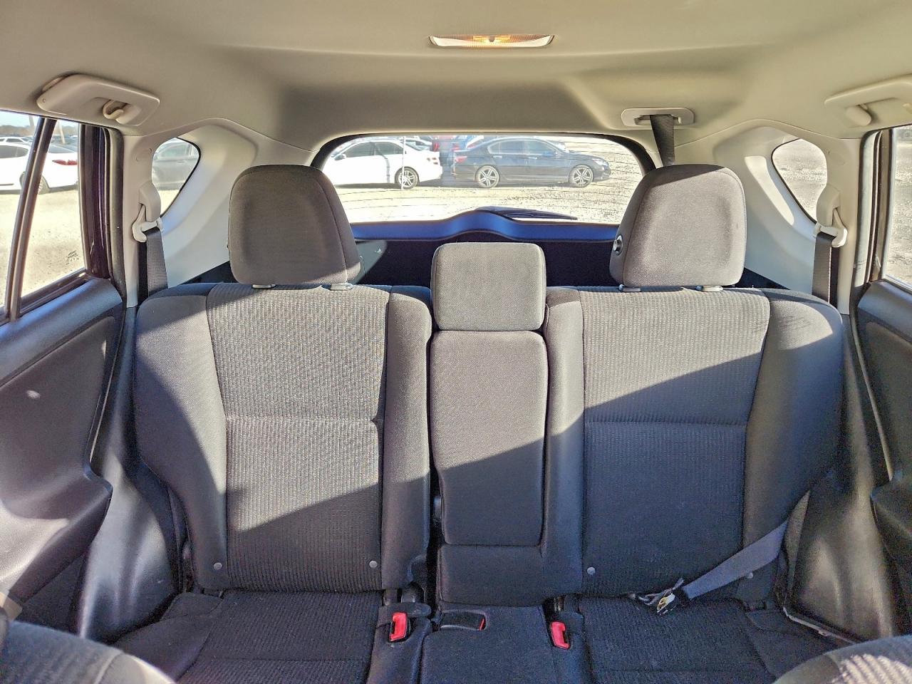 2015 TOYOTA RAV4 LE photo 10