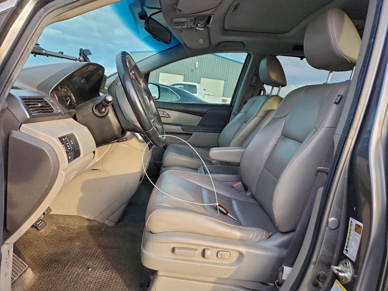 2012 HONDA ODYSSEY EXL photo 13