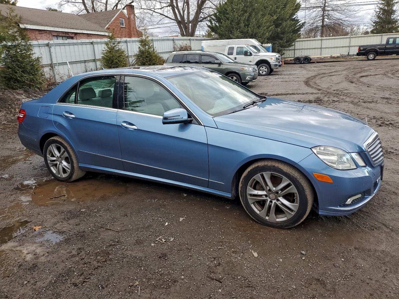 2010 MERCEDES-BENZ E 350 4MATIC photo 4