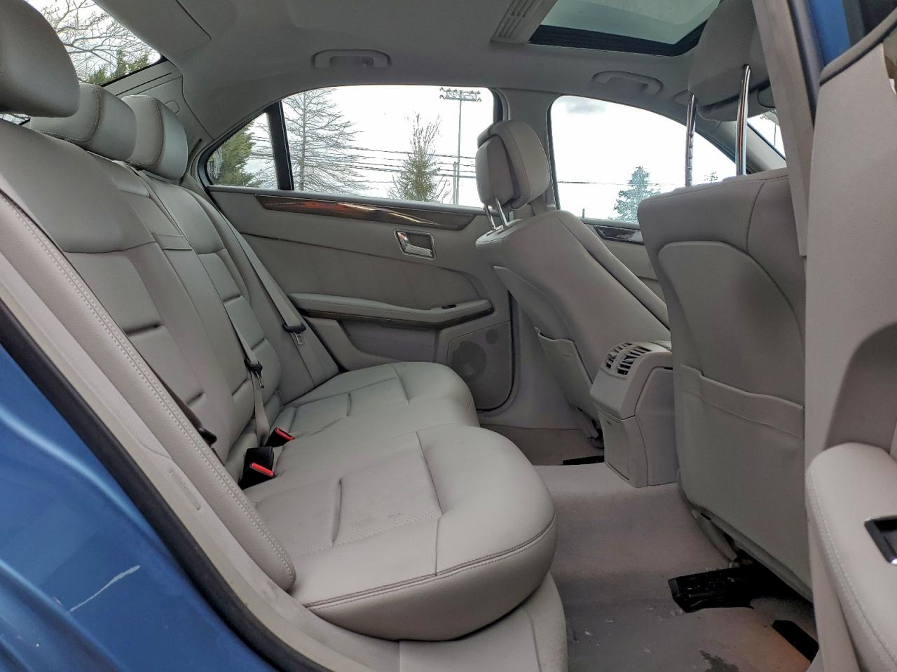 2010 MERCEDES-BENZ E 350 4MATIC photo 10
