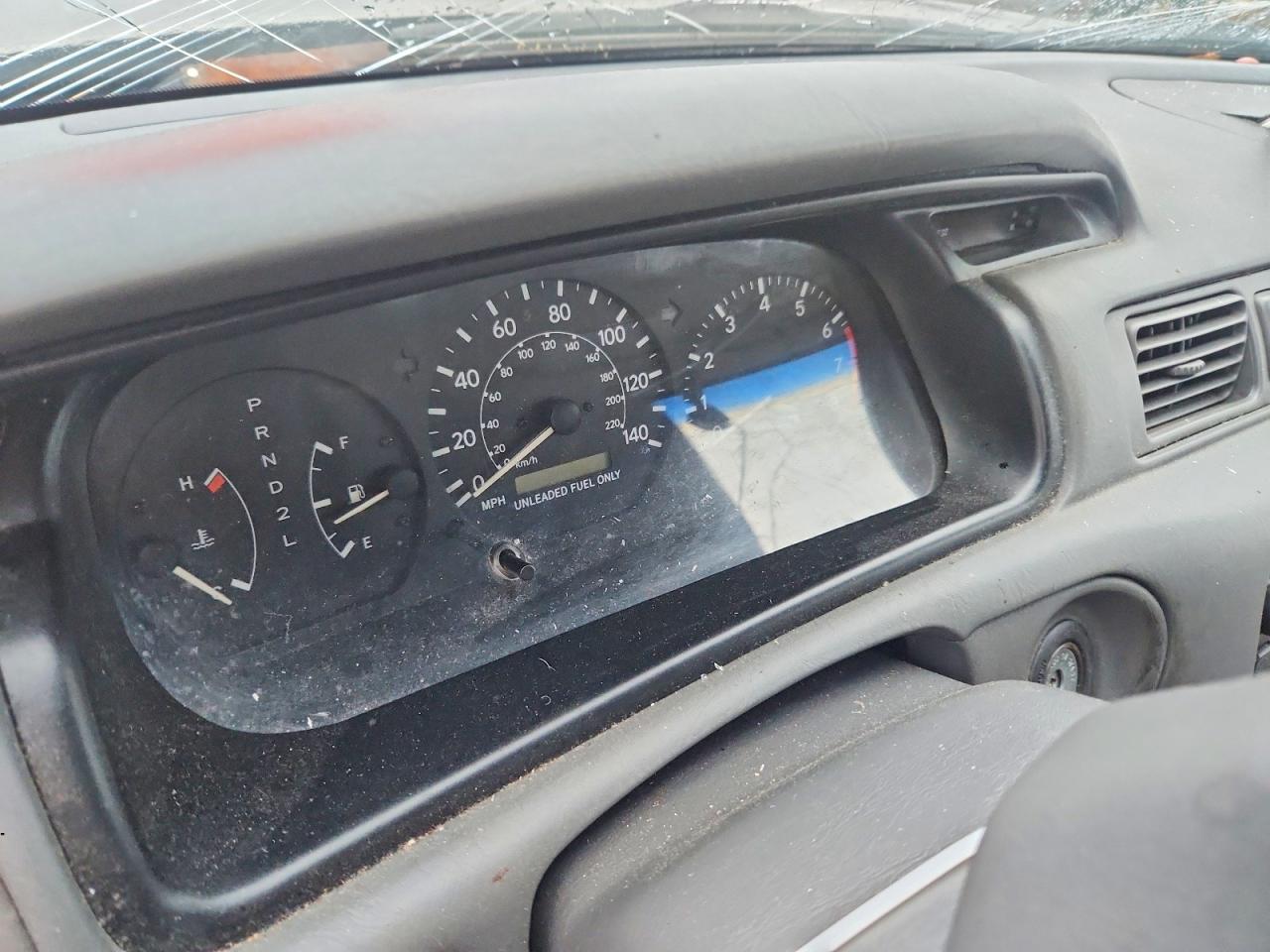 1999 TOYOTA CAMRY LE photo 9
