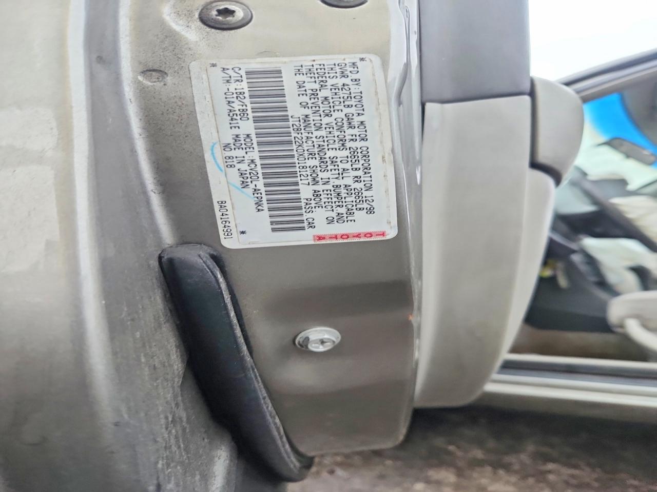 1999 TOYOTA CAMRY LE photo 12