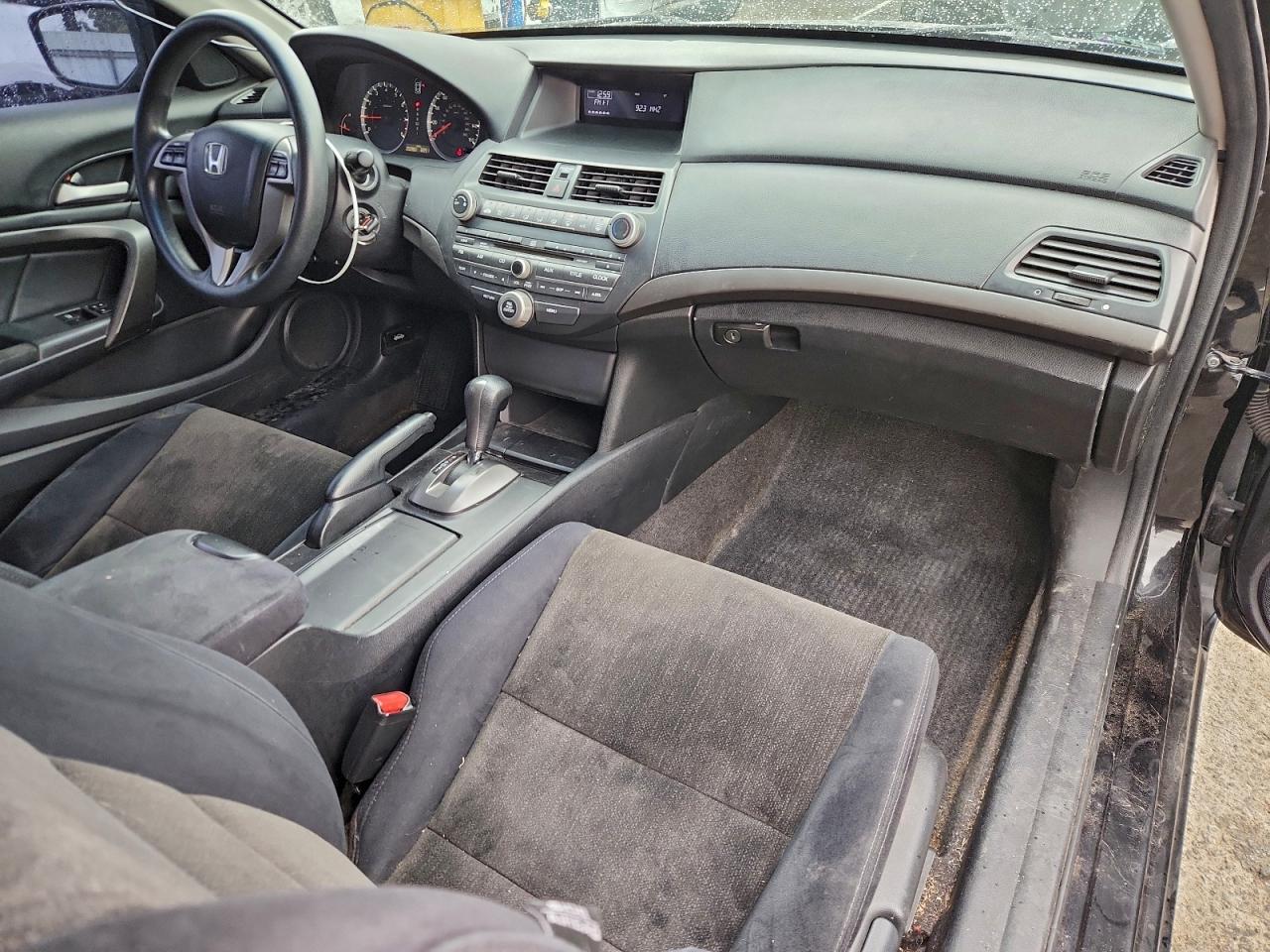 2010 HONDA ACCORD LX photo 15