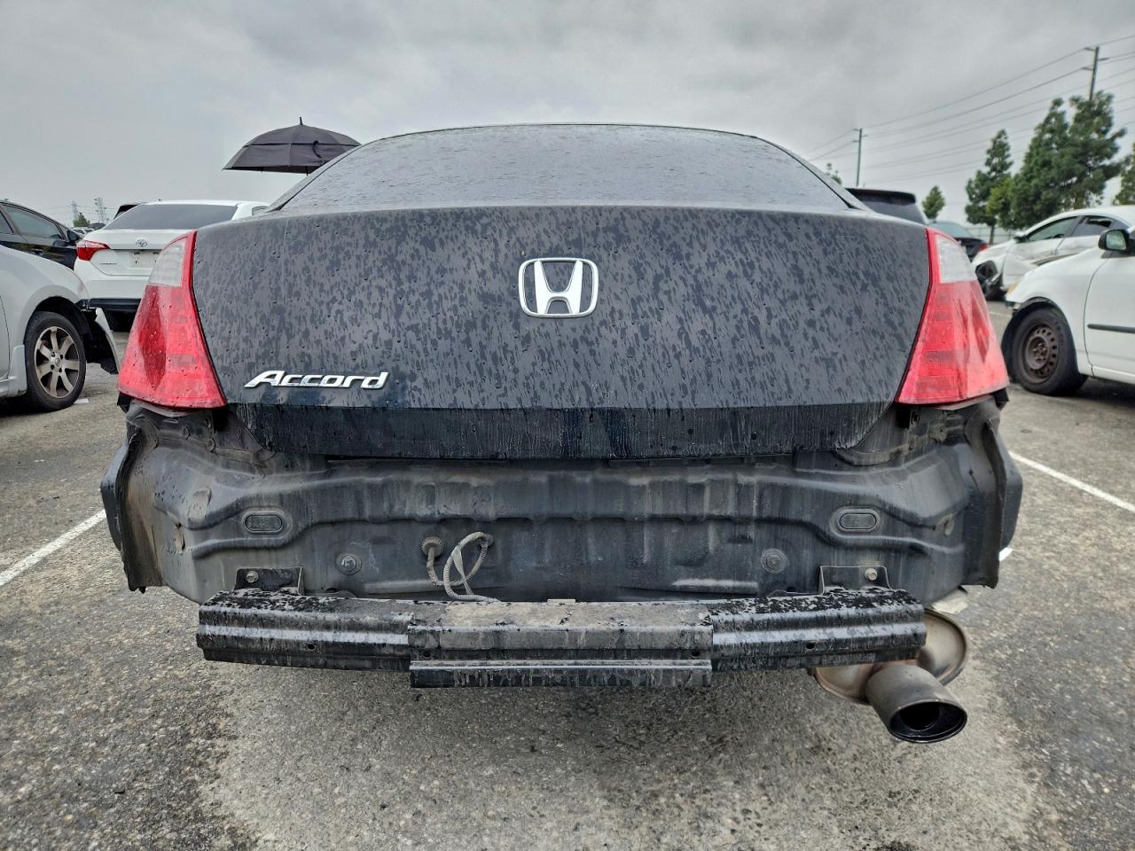2010 HONDA ACCORD LX photo 11