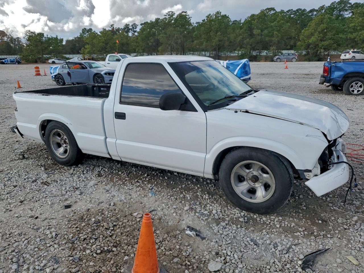 2000 CHEVROLET S TRUCK S10 photo 7