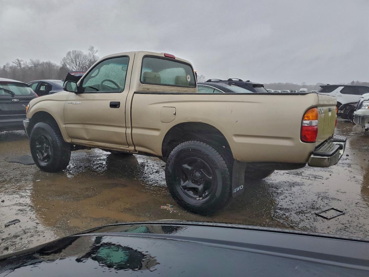 2004 TOYOTA TACOMA photo 3