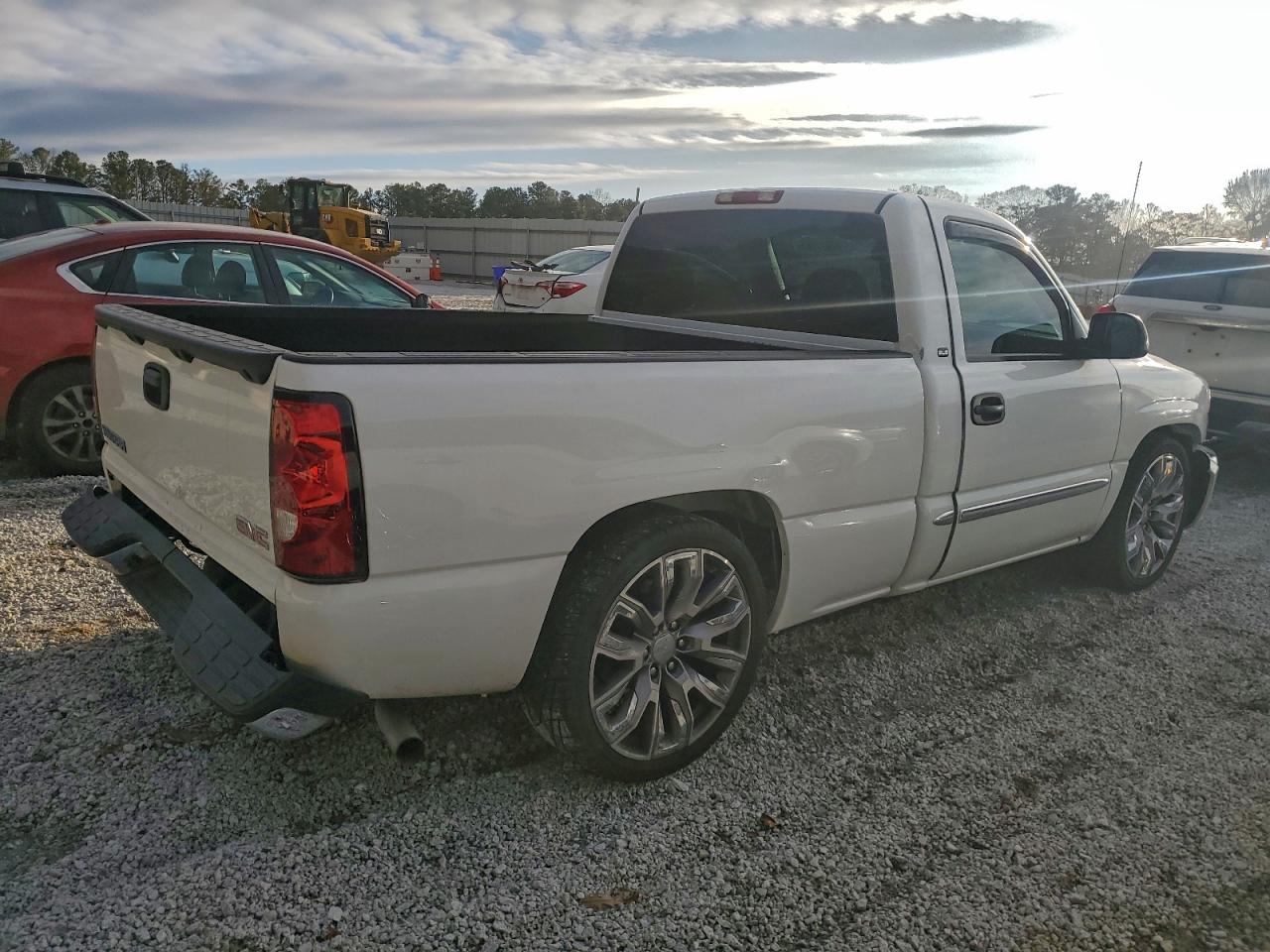 2004 GMC NEW SIERRA C1500 photo 5