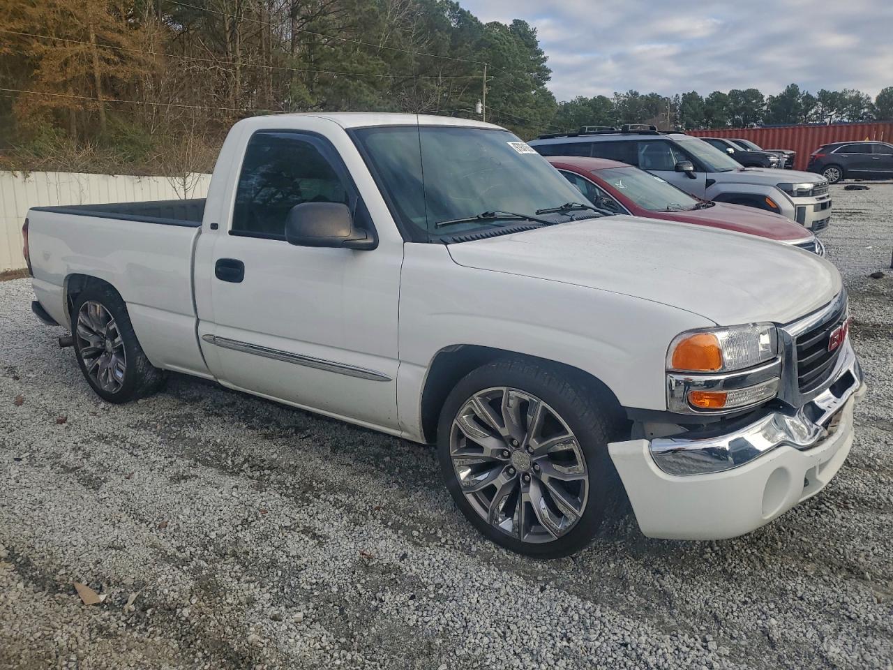 2004 GMC NEW SIERRA C1500 photo 7