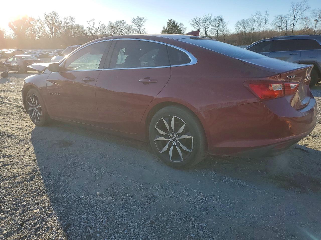 2018 CHEVROLET MALIBU LT photo 4
