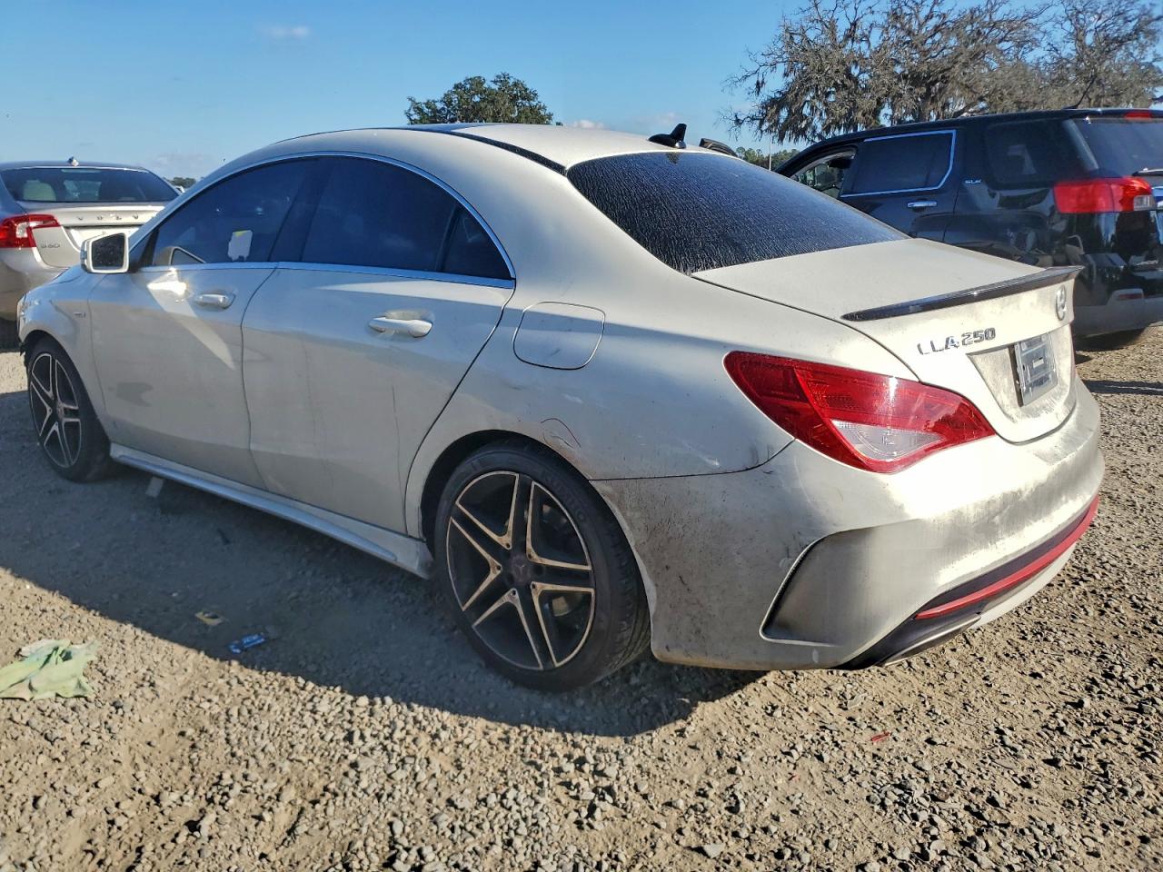 2018 MERCEDES-BENZ CLA 250 photo 2