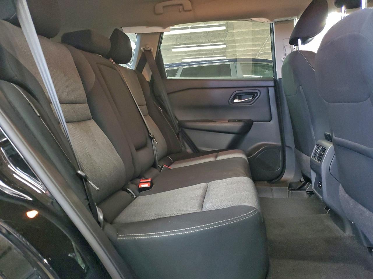2024 NISSAN ROGUE SV photo 28