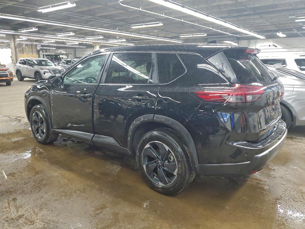 2024 NISSAN ROGUE SV photo 4