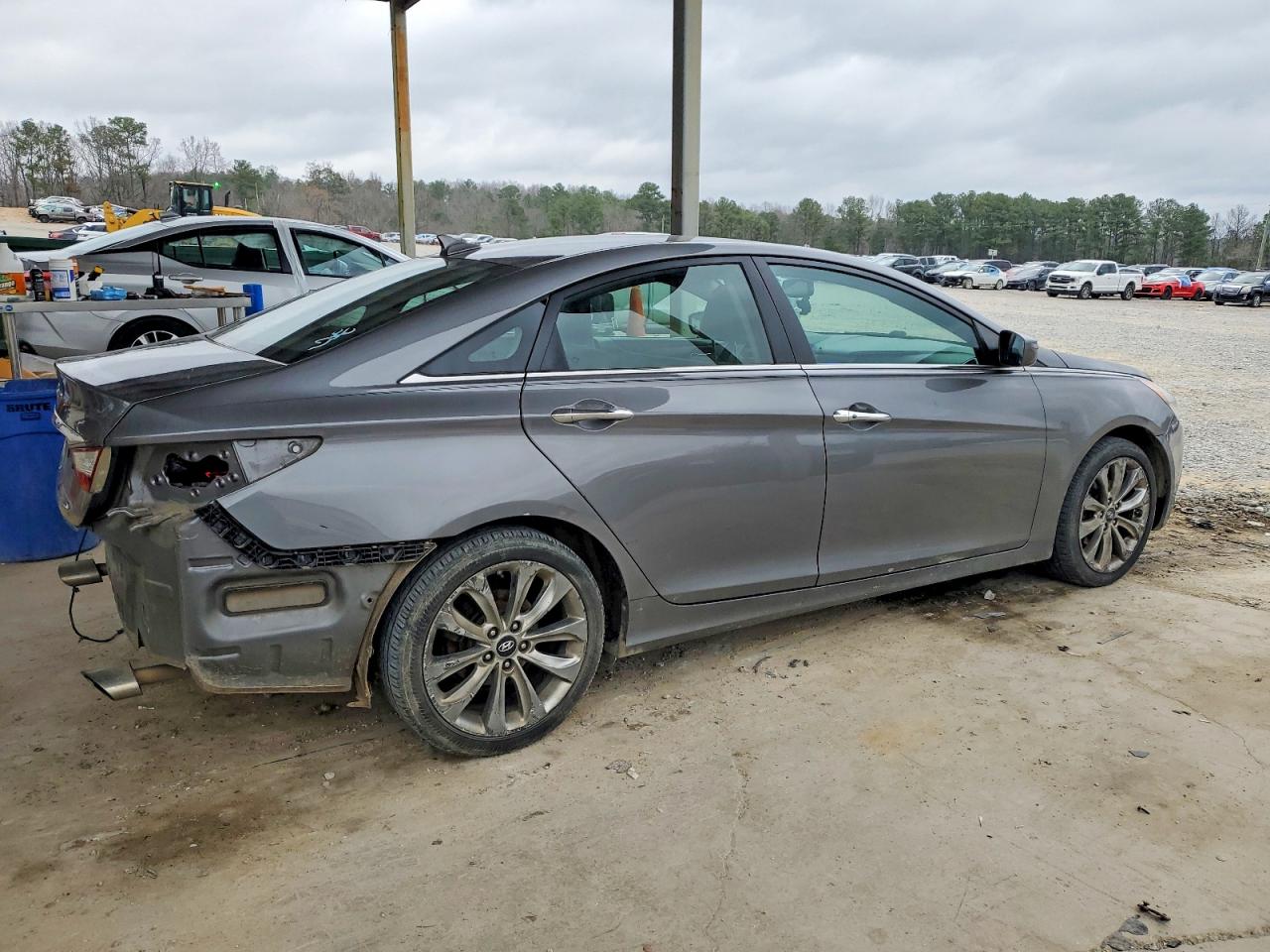 2011 HYUNDAI SONATA SE photo 5