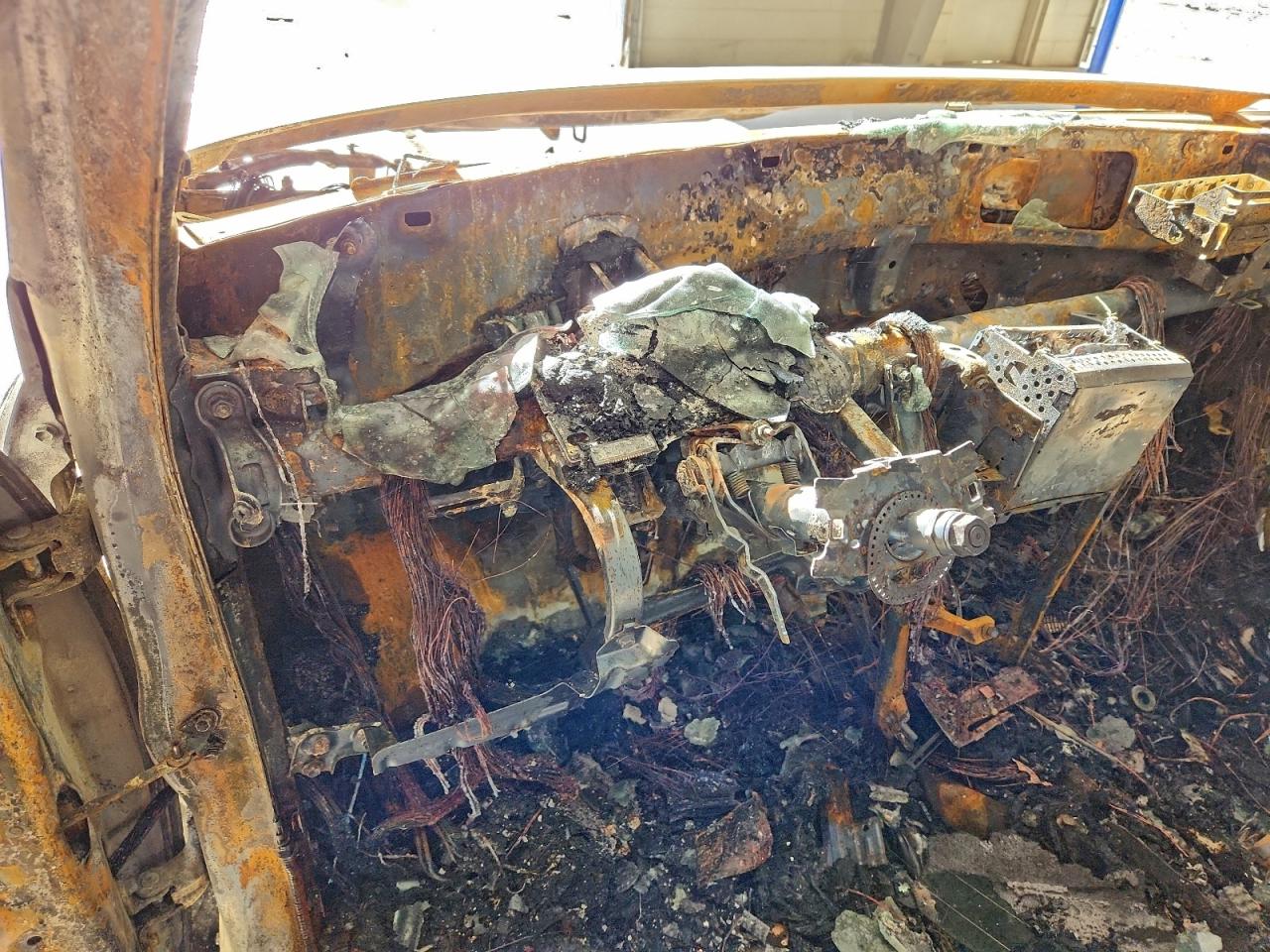2005 TOYOTA RAV4 photo 9