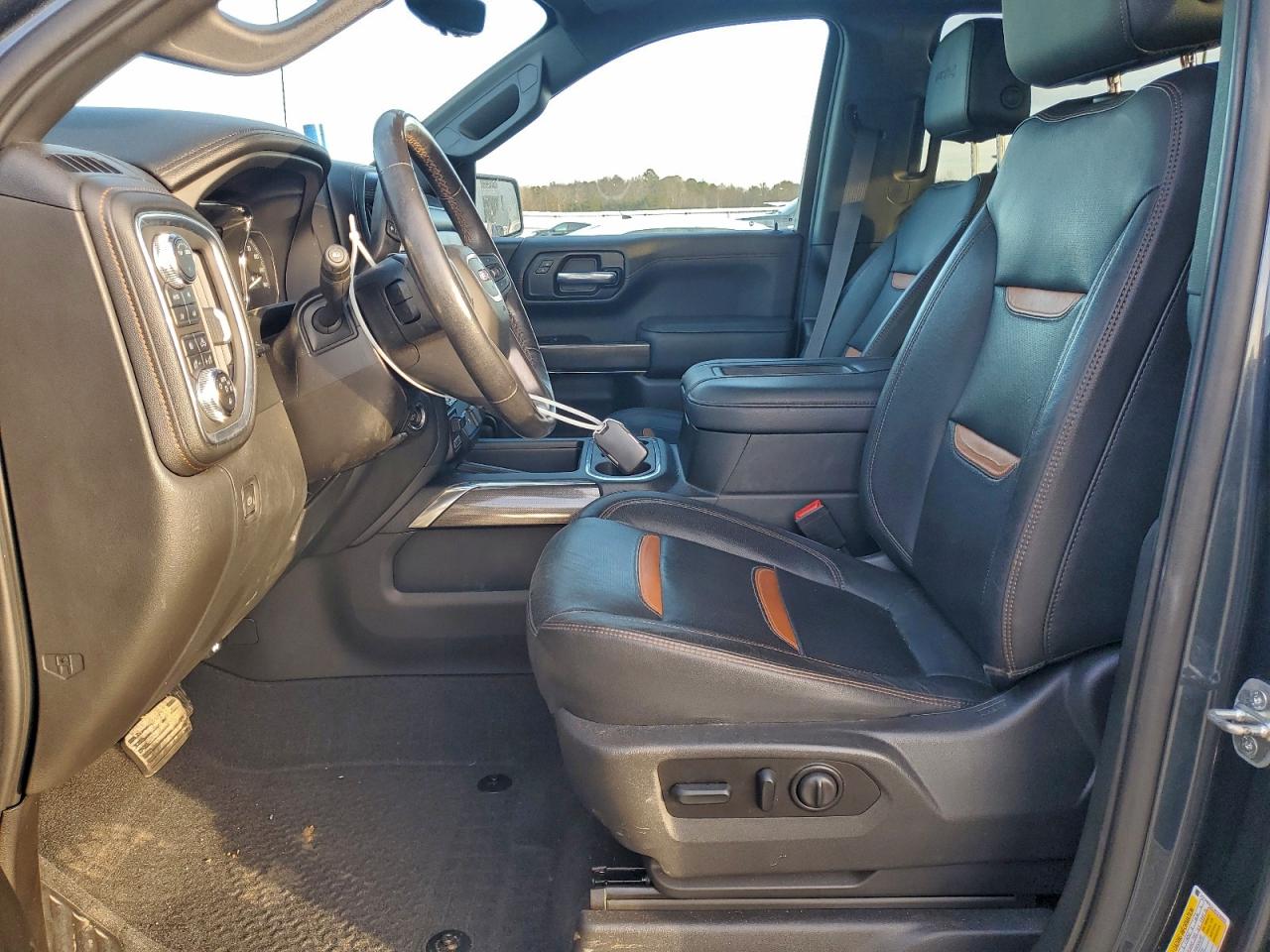 2021 GMC SIERRA K1500 AT4 photo 13