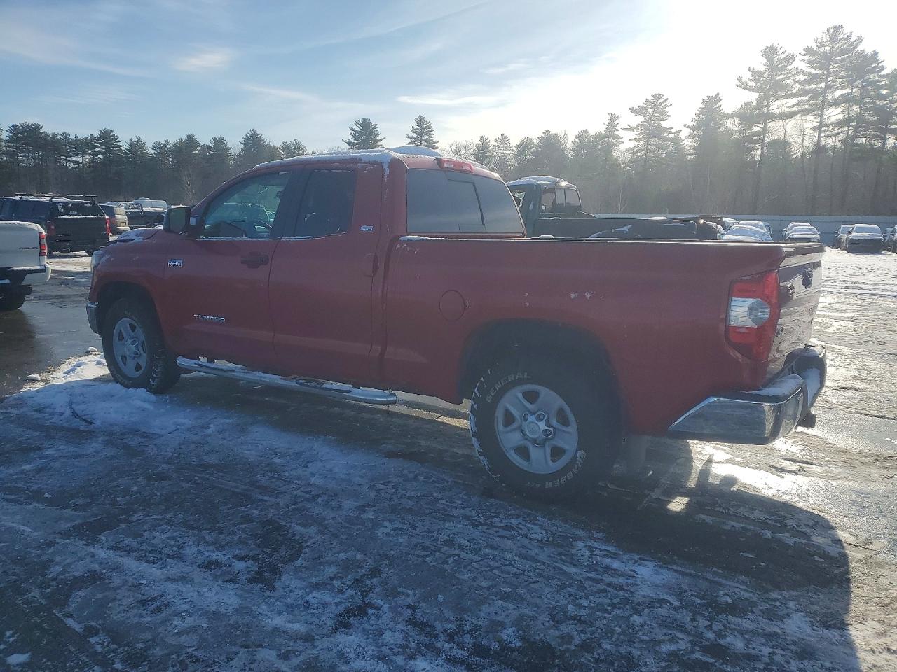 2018 TOYOTA TUNDRA DOUBLE CAB SR photo 2