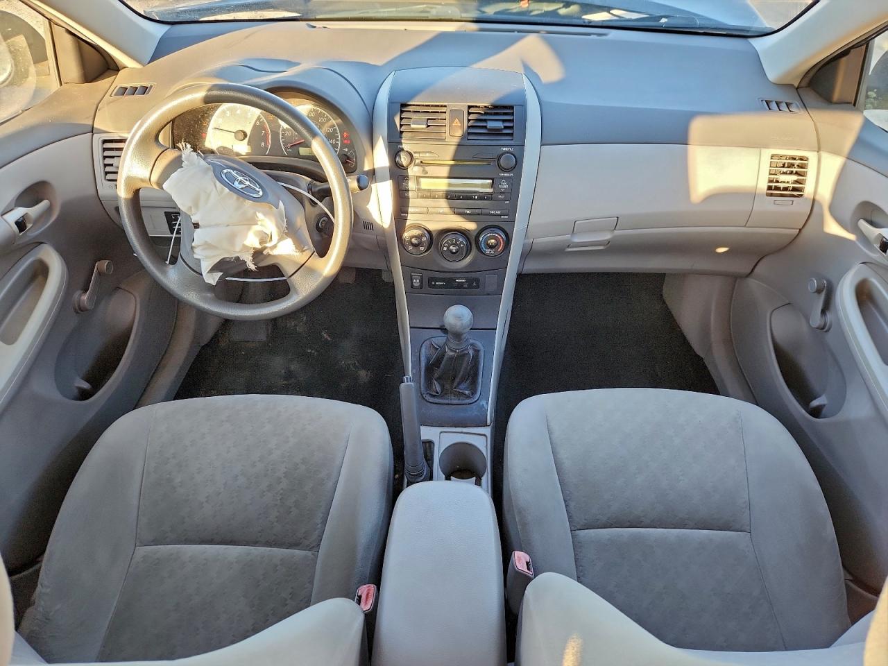 2009 TOYOTA COROLLA BASE photo 8