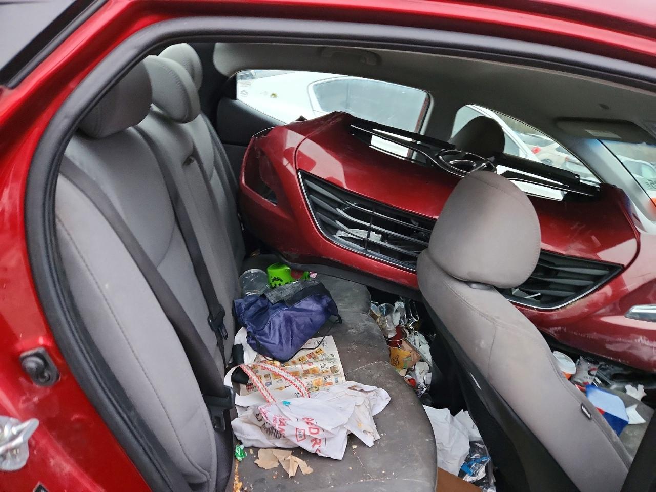 2015 HYUNDAI ELANTRA SE photo 10