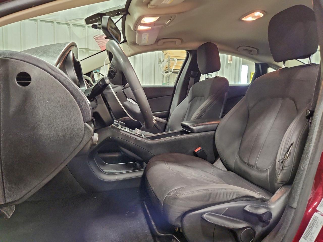 2015 CHRYSLER 200 LIMITED photo 13
