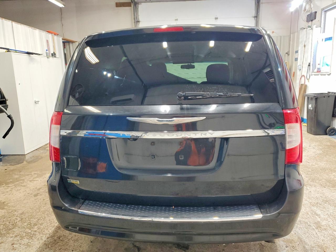 2013 CHRYSLER TOWN & COUNTRY TOURING photo 6