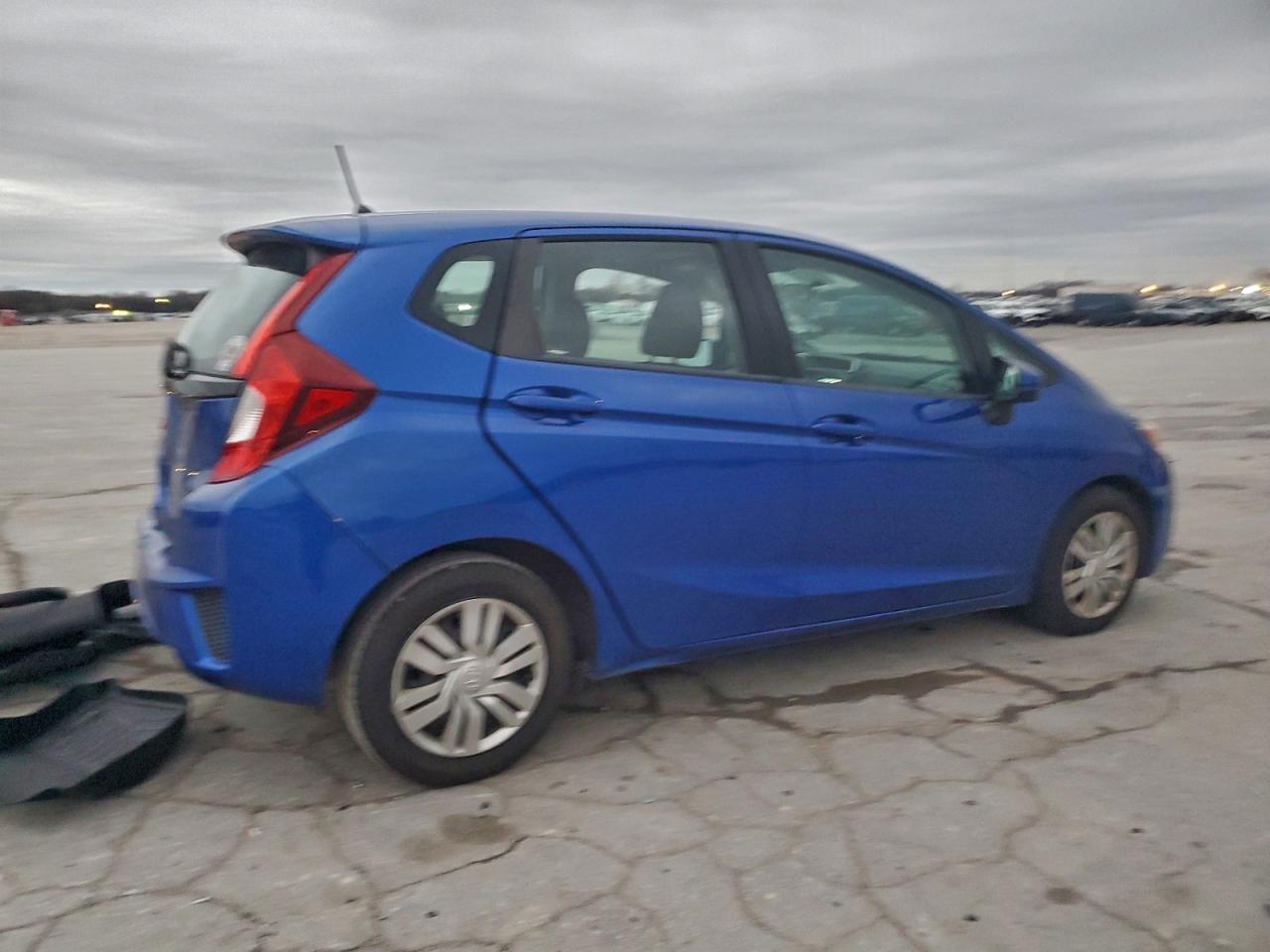 2015 HONDA FIT LX photo 3