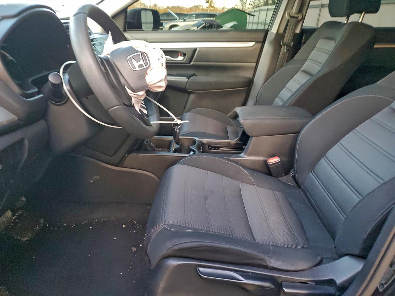 2017 HONDA CR-V LX photo 13