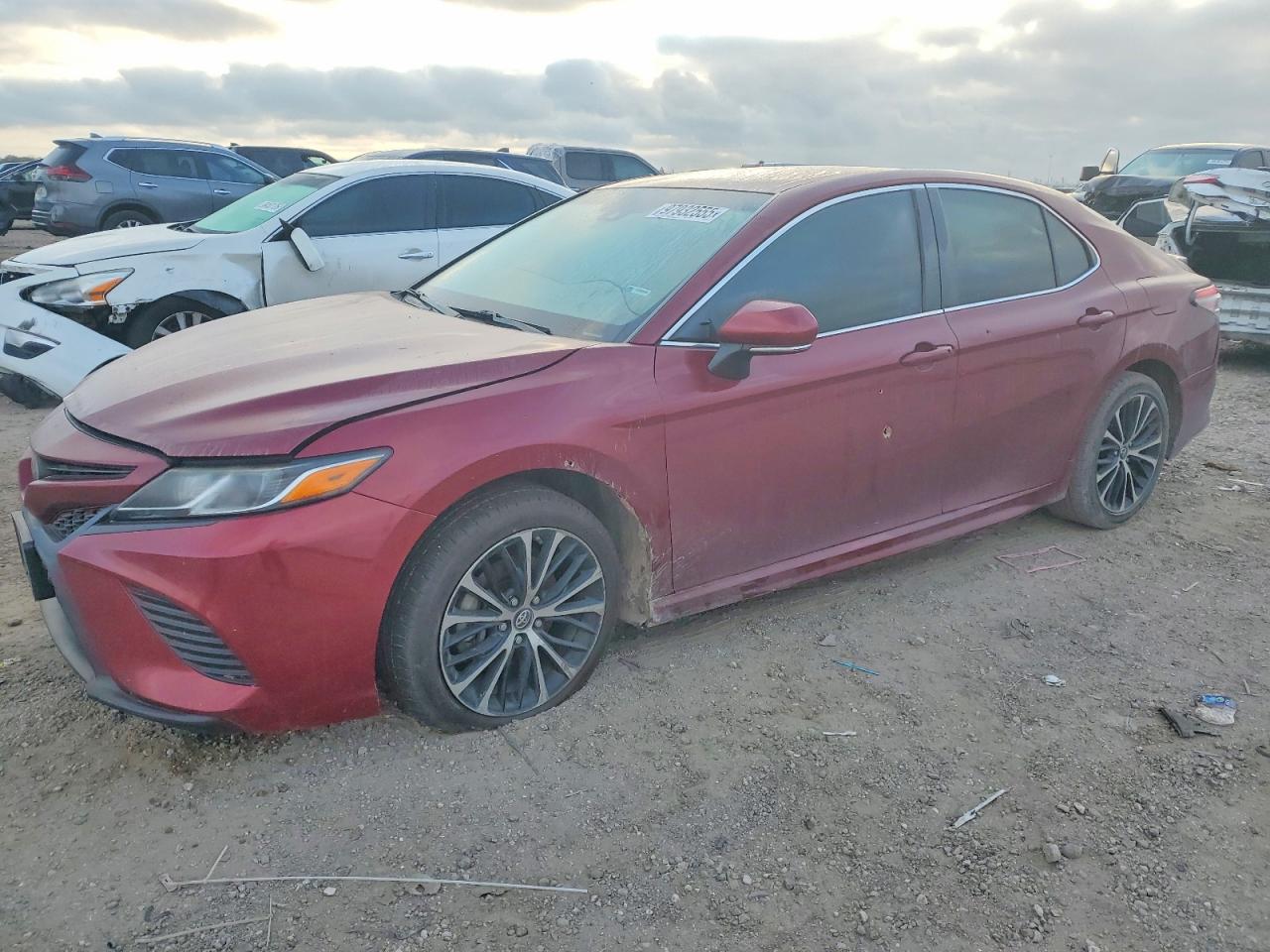 2018 TOYOTA CAMRY