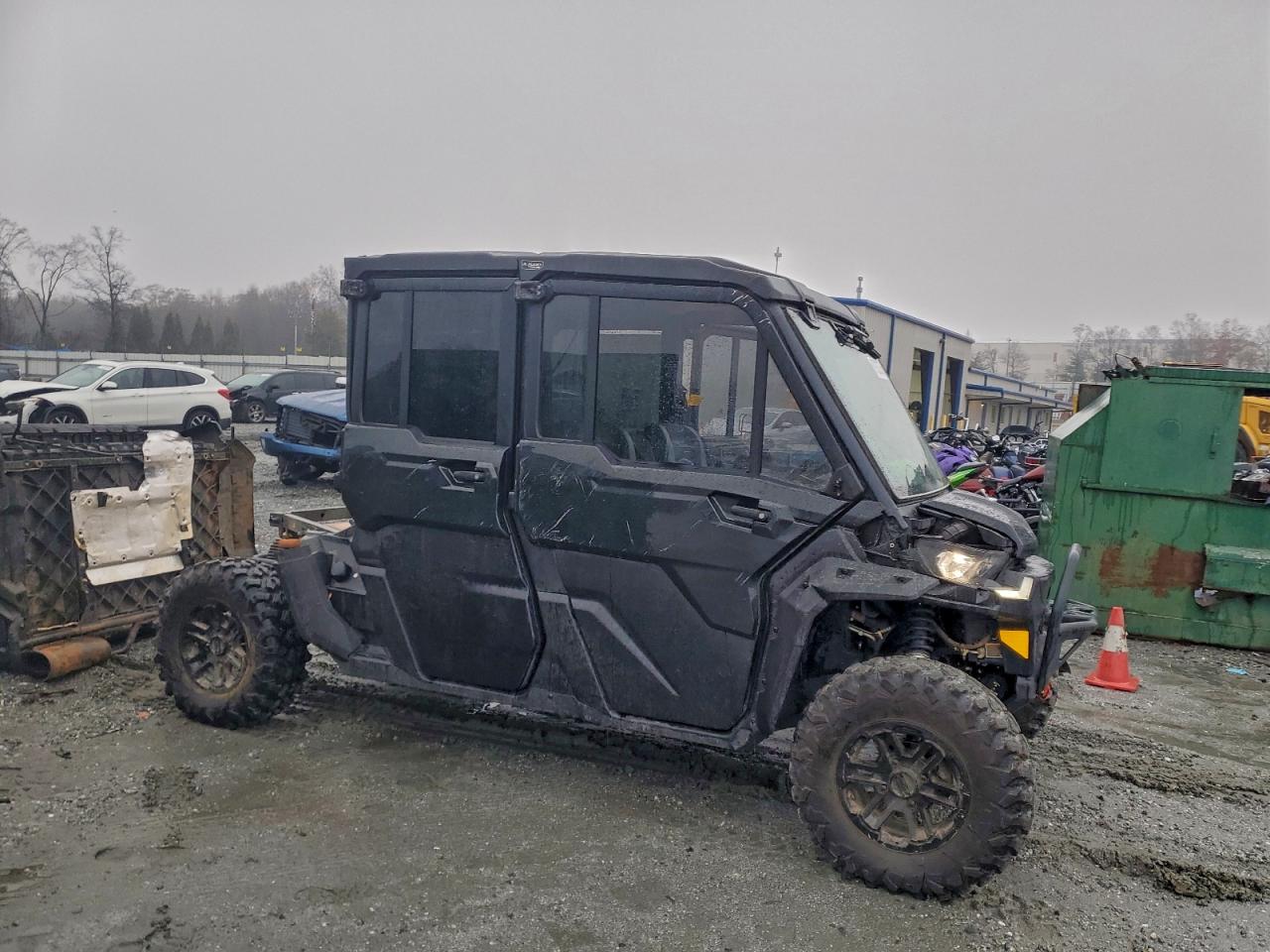 2025 CAN-AM DEFENDER