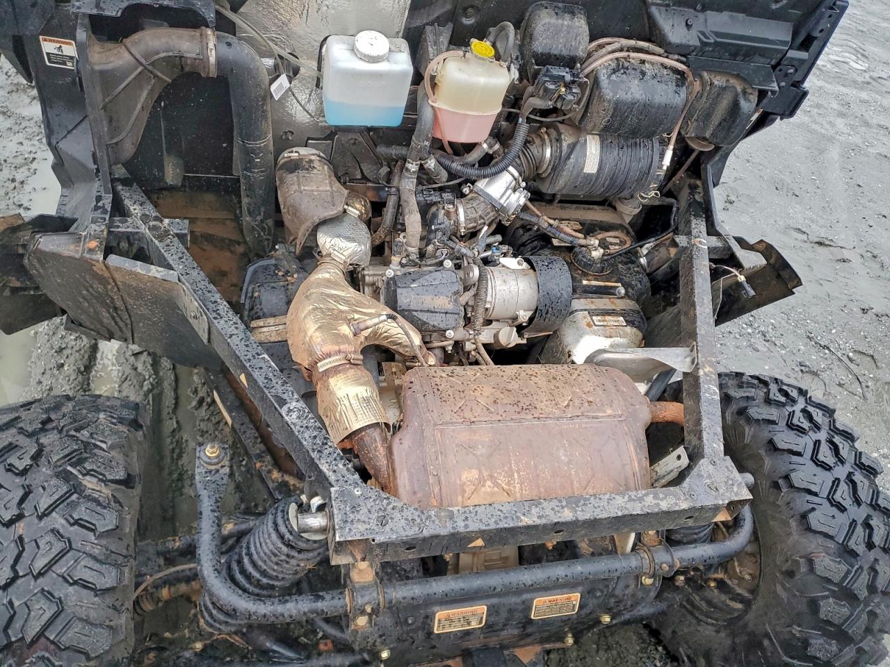 2025 CAN-AM DEFENDER UTILITY VEHICLE photo 19