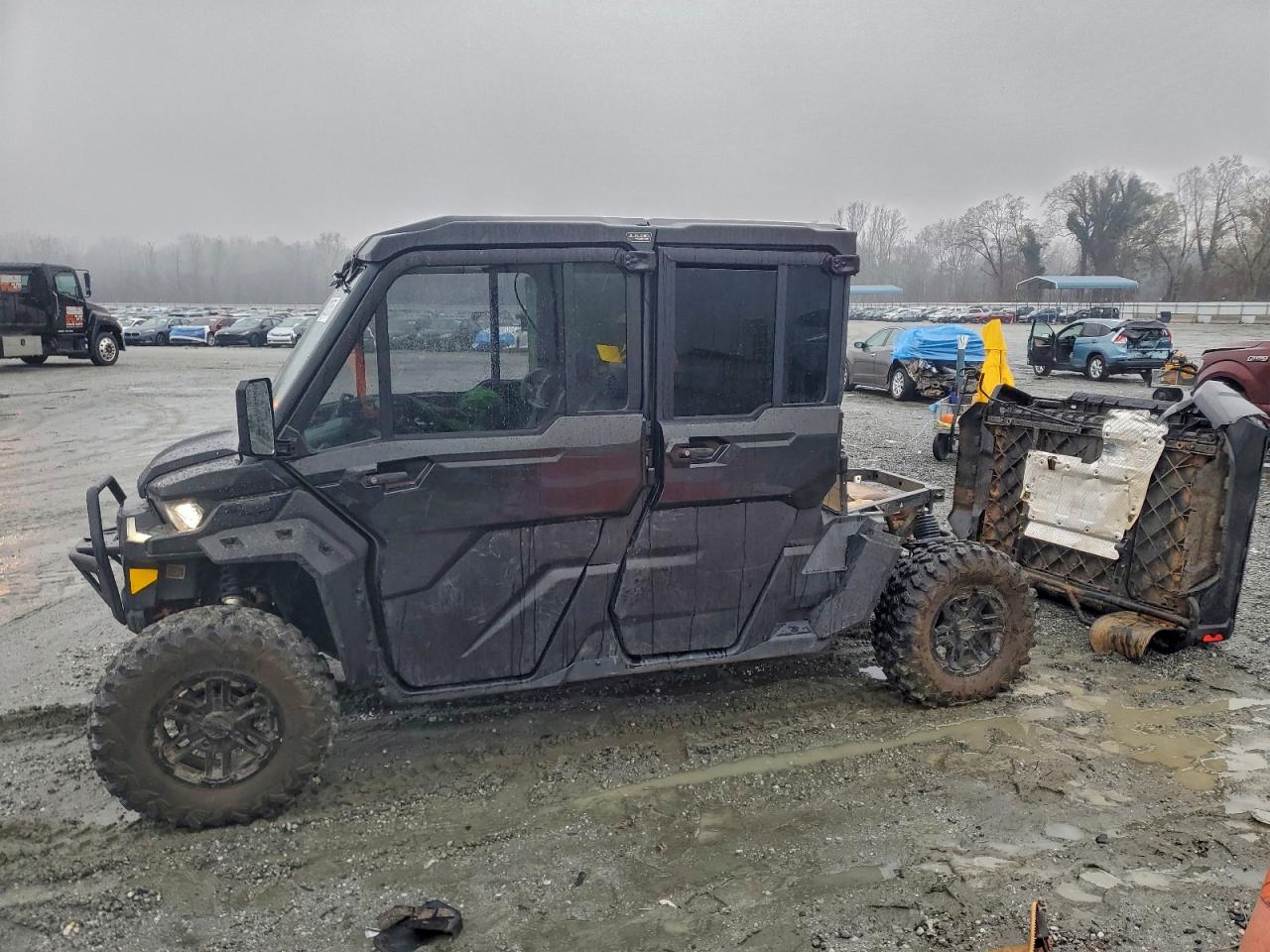 2025 CAN-AM DEFENDER UTILITY VEHICLE photo 4