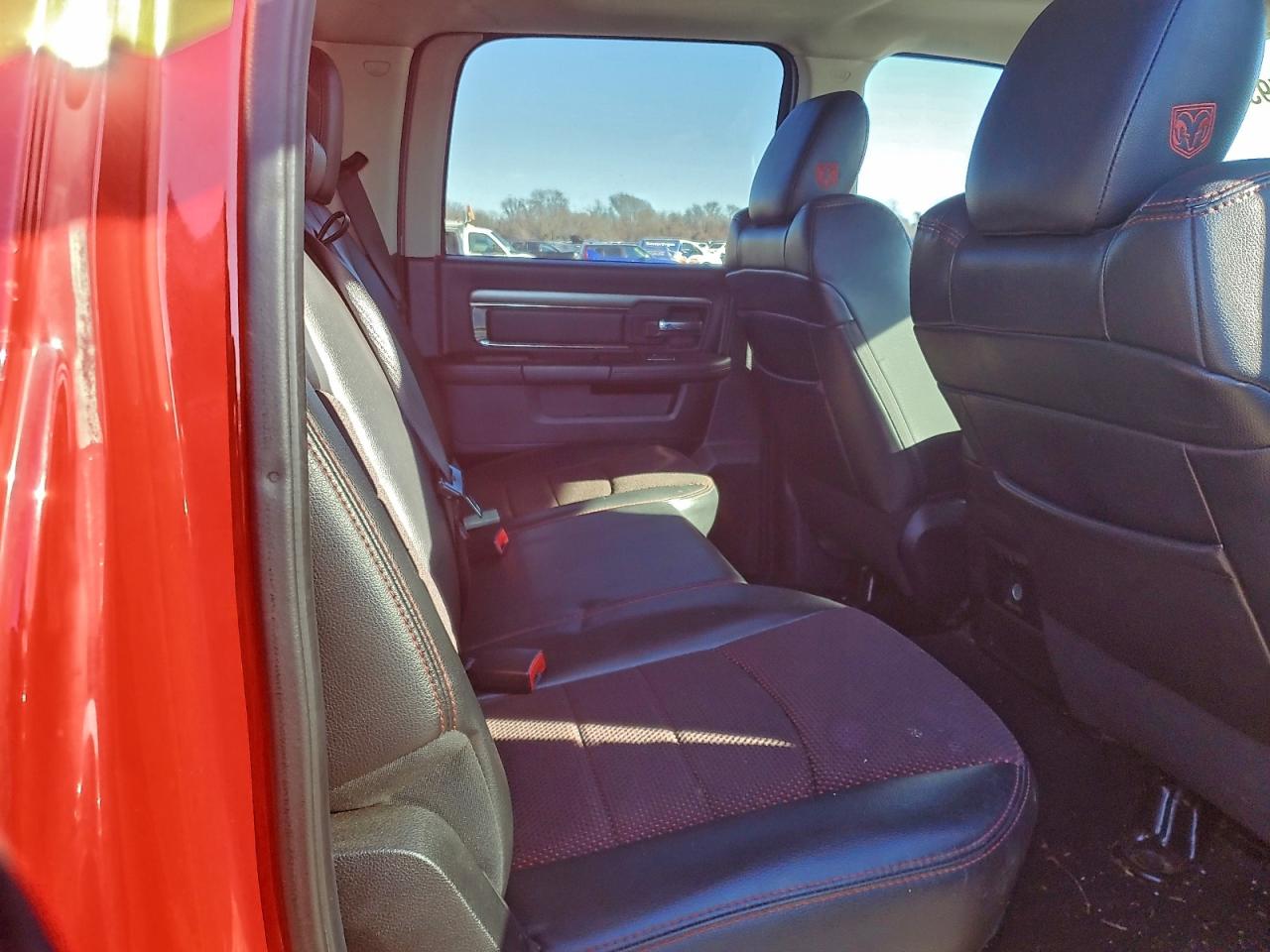2016 RAM 1500 SPORT photo 10
