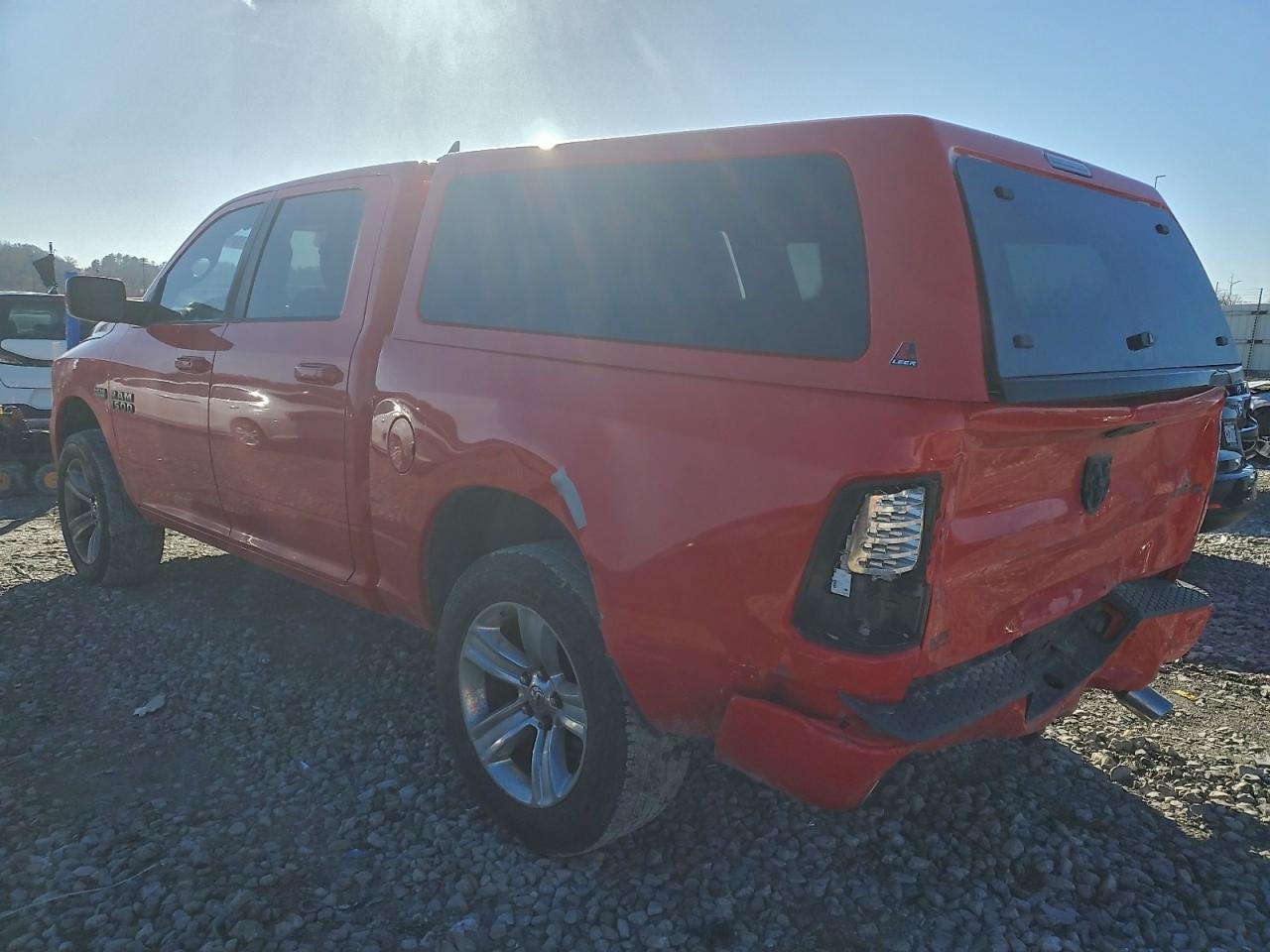 2016 RAM 1500 SPORT photo 2