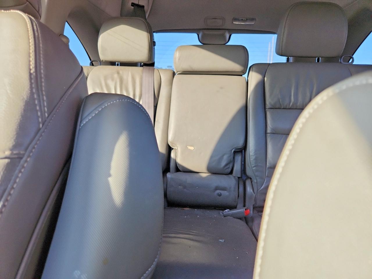 2011 HONDA CR-V EXL photo 28