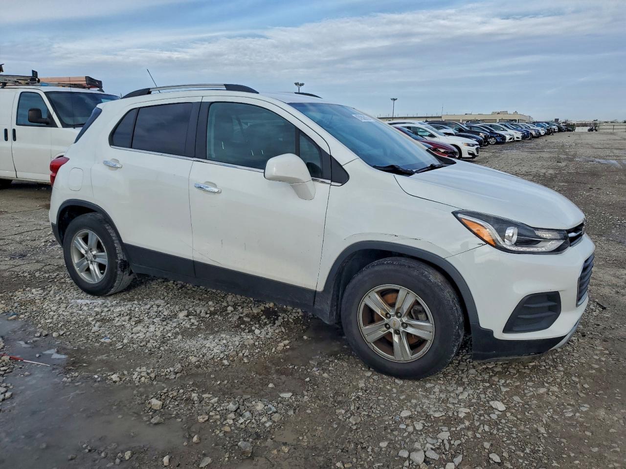2018 CHEVROLET TRAX 1LT photo 7