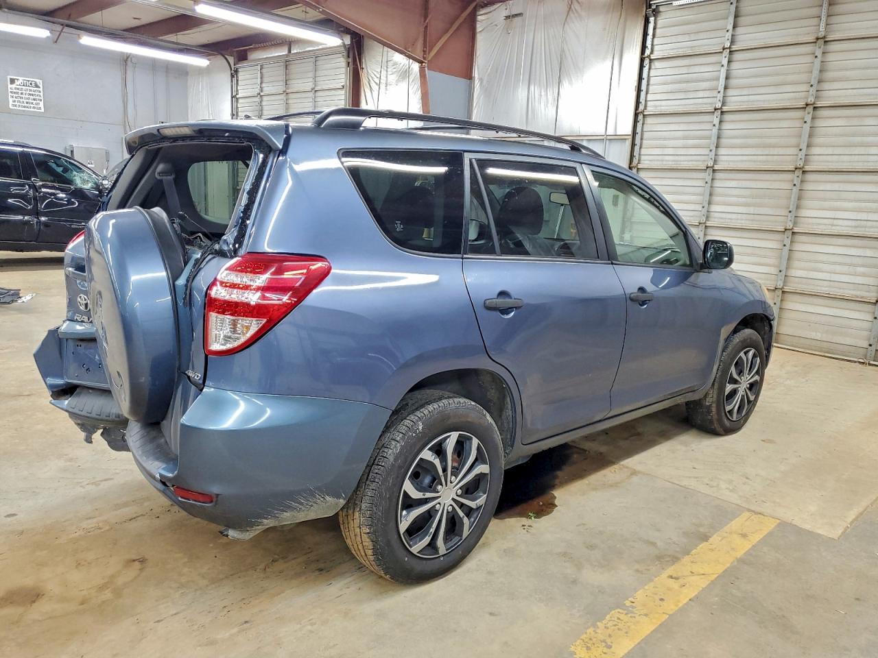 2012 TOYOTA RAV4 photo 3