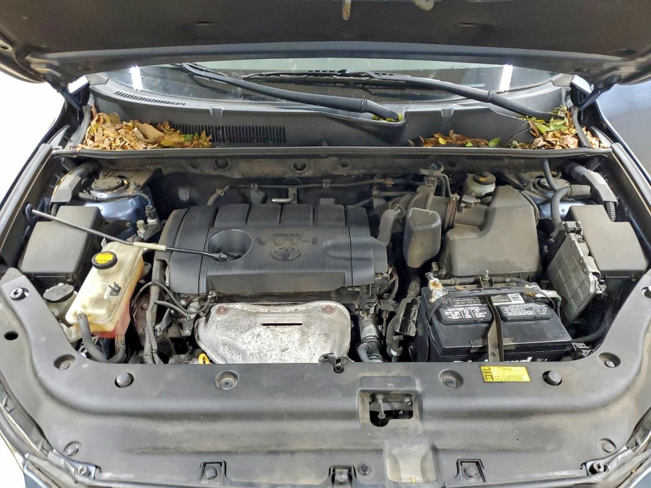 2012 TOYOTA RAV4 photo 12