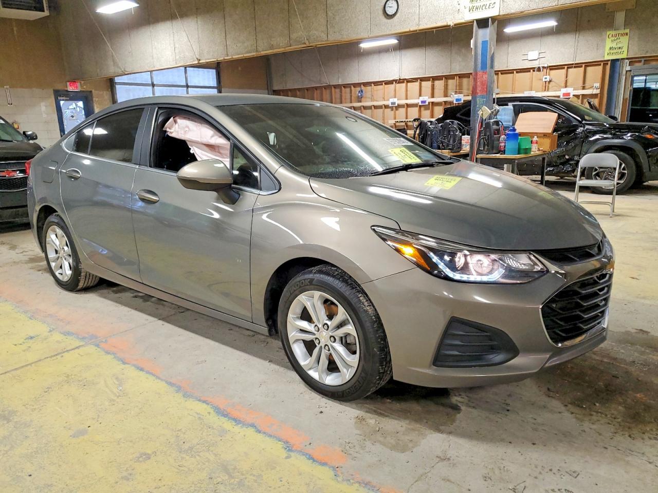 2019 CHEVROLET CRUZE LT photo 10