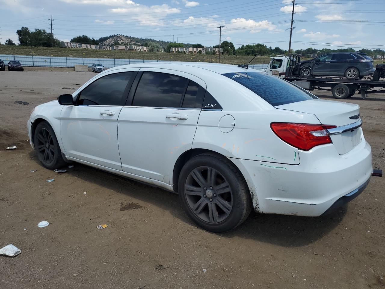 2013 CHRYSLER 200 LX photo 2