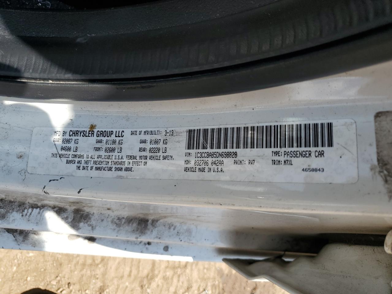 2013 CHRYSLER 200 LX photo 12