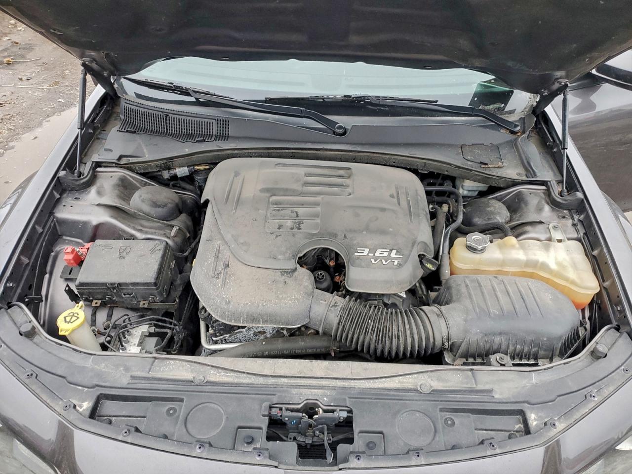 2015 CHRYSLER 300 S photo 11