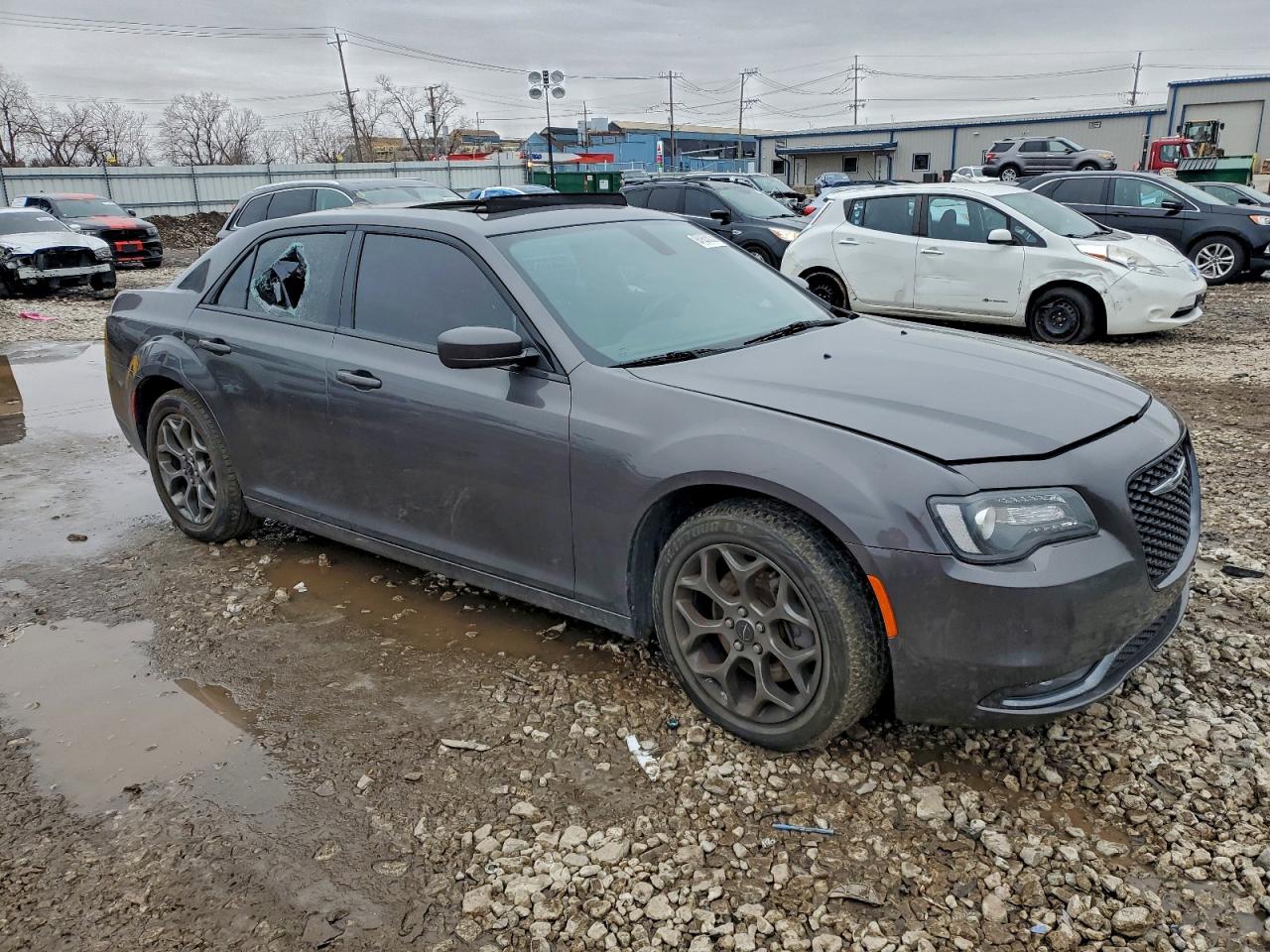 2015 CHRYSLER 300 S photo 4