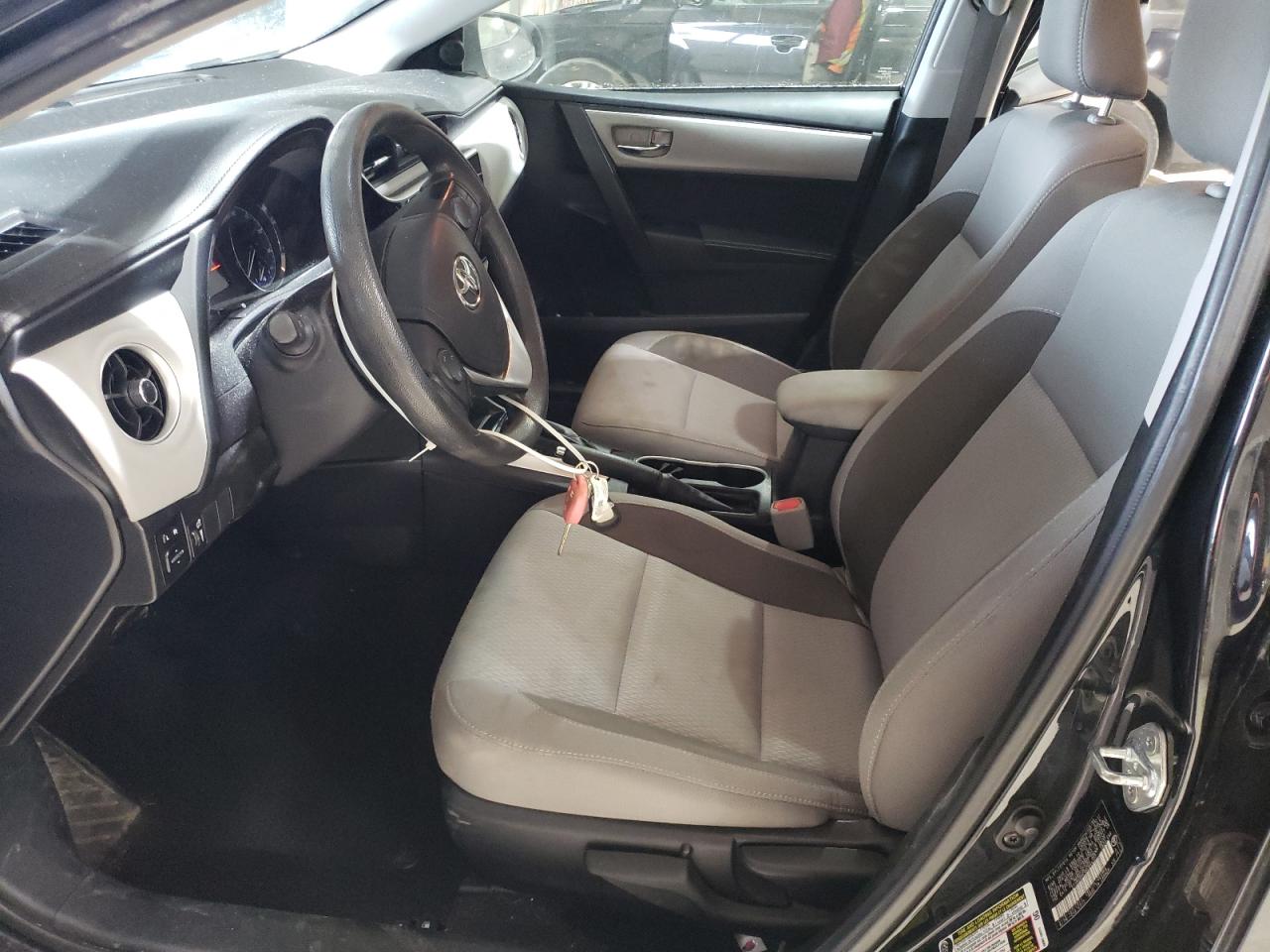 2017 TOYOTA COROLLA L photo 7