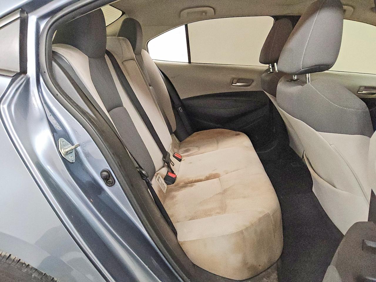 2020 TOYOTA COROLLA LE photo 10