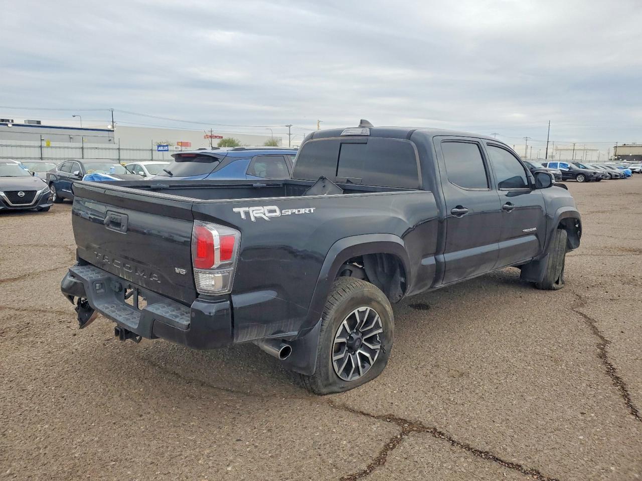 2021 TOYOTA TACOMA TRD SPORT photo 5