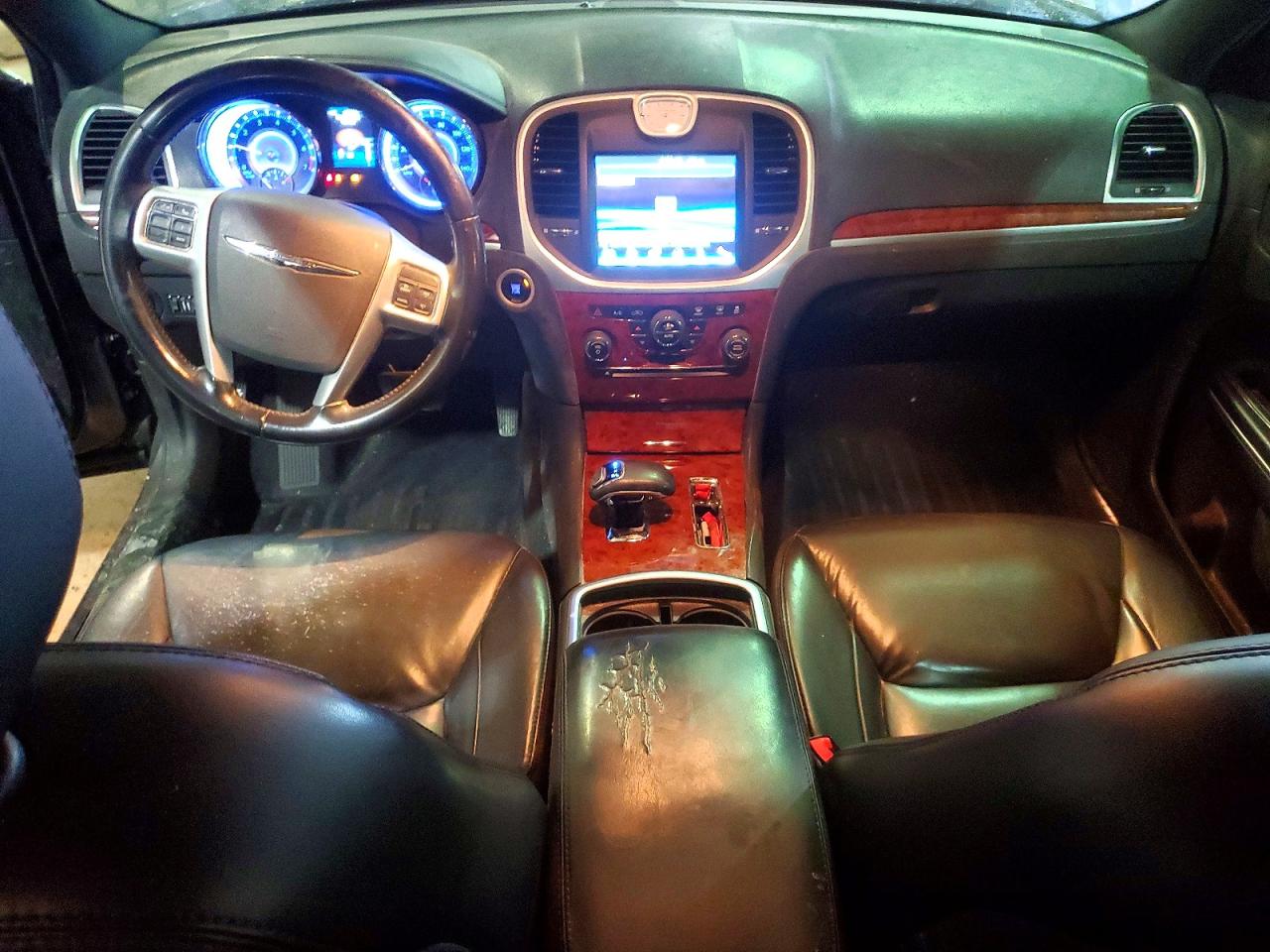 2014 CHRYSLER 300 photo 22
