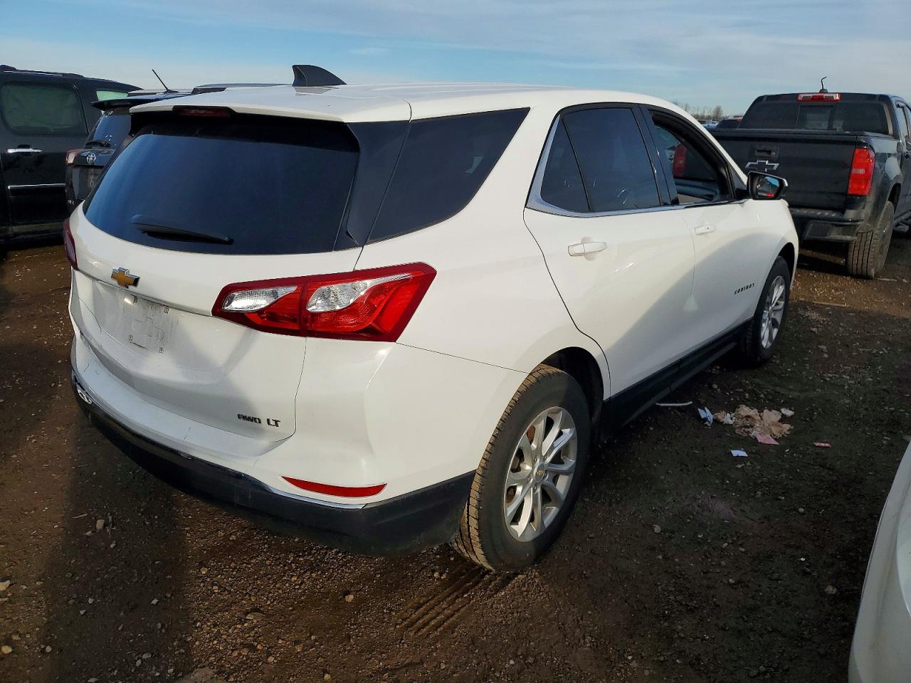 2020 CHEVROLET EQUINOX LT photo 3